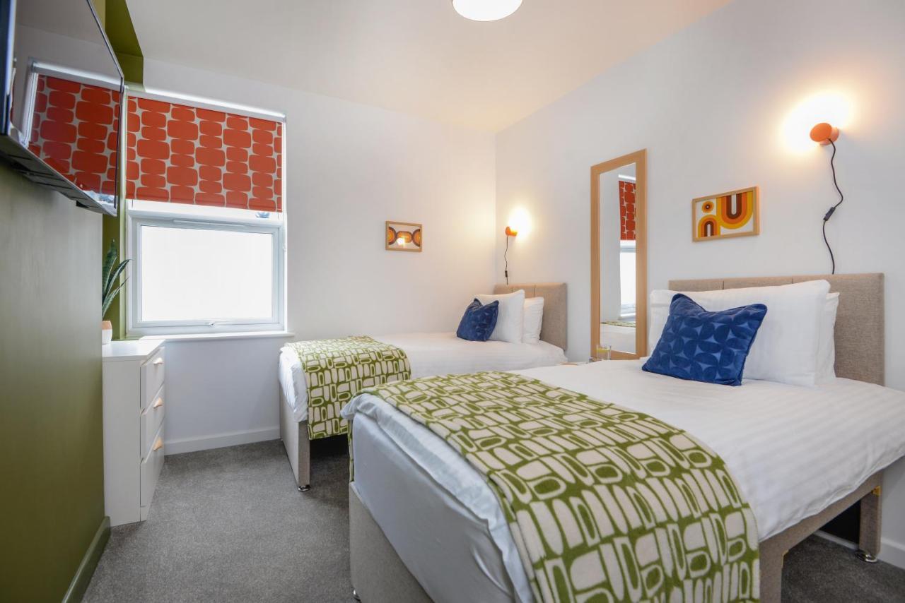 Apartment Two - Private Car Park, Comfortable And Well Equipped - By Ocean City Retreats Plymouth Exterior photo